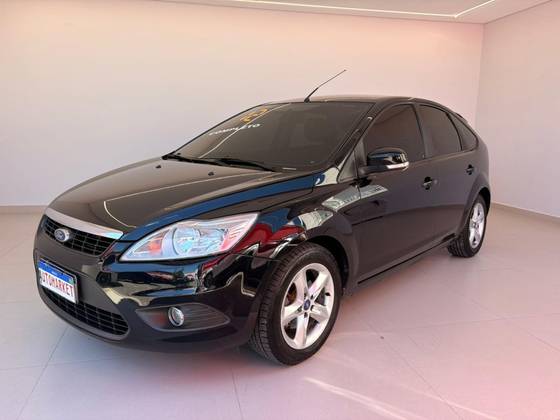 FORD FOCUS 1.6 GL 16V FLEX 4P MANUAL FORD FOCUS 1.6 GL 16V FLEX 4P MANUAL
